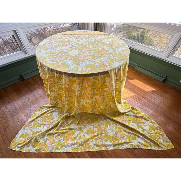 Vintage 1970s flat/top sheet, yellow, pink, green flowers, full size bed - Picture 2 of 10